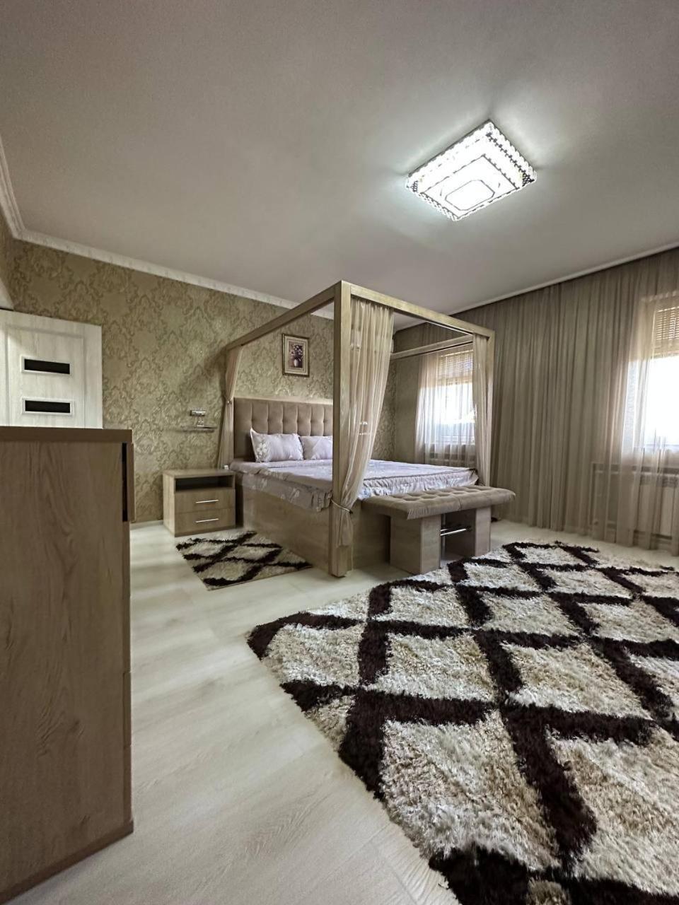 Hi-Tech Apartment In City Center Taschkent Exterior foto